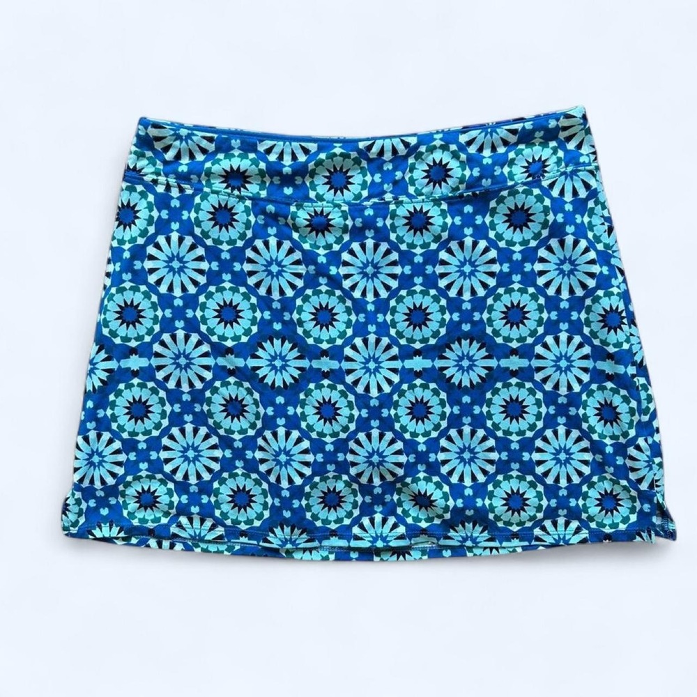 blue & teal geometric pattern mini skirt wbuilt in shorts & slits on the side